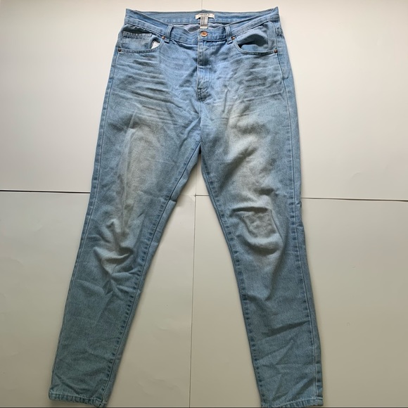 Forever 21 Straight Leg Blue Jeans - Picture 2 of 9